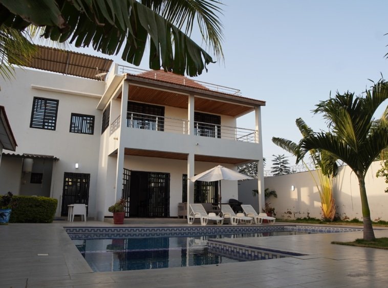 Villa a louer Allee des Milliardaires Saly13 scaled