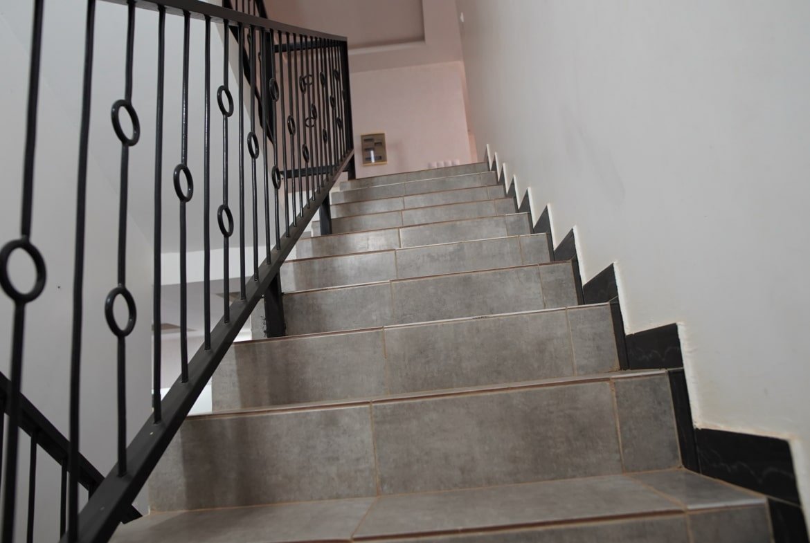 Villa a louer Allee des Milliardaires Saly5 scaled