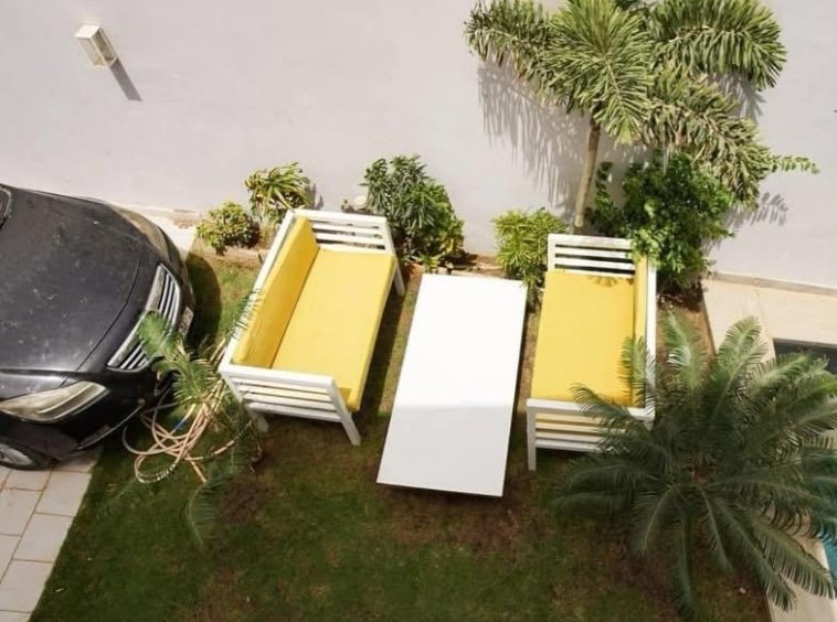 villa meublee avec piscine a louer a ngaparou derriere saly center. 5