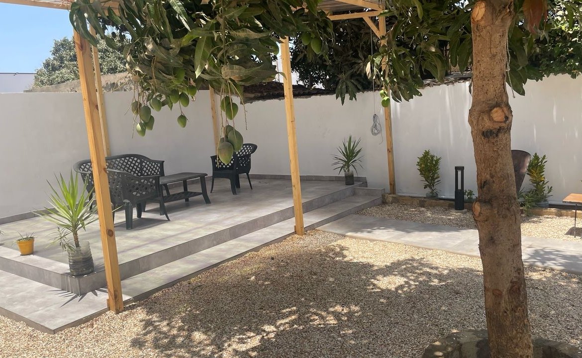 Villa a vendre a Ngaparou – Emplacement strategique proche plage et centre ville1 1