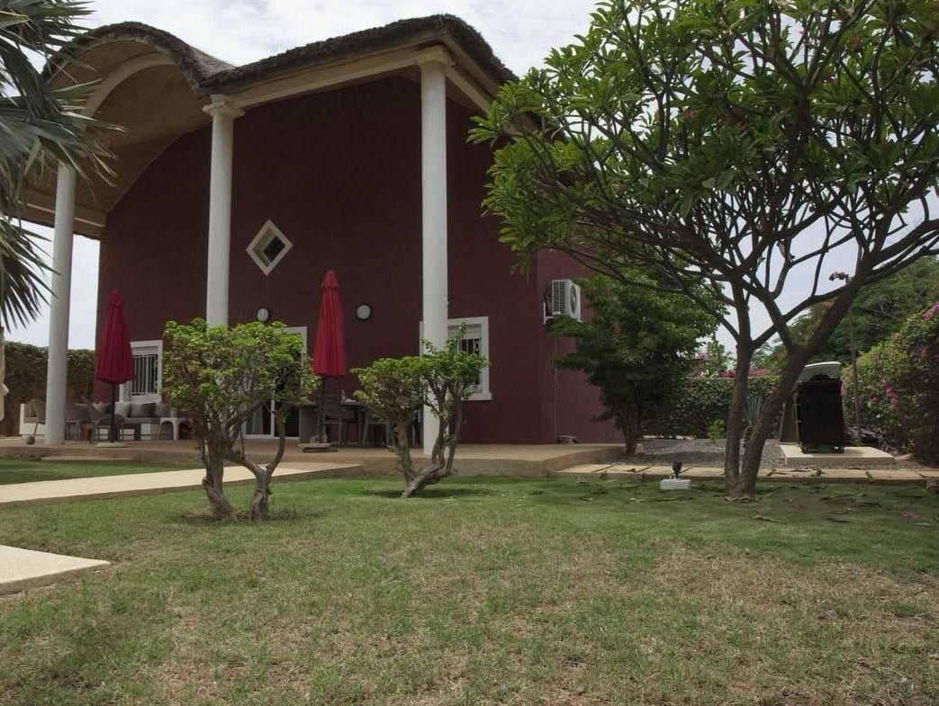 Villa meublee avec piscine a louer – Saly Residence Oranger.4