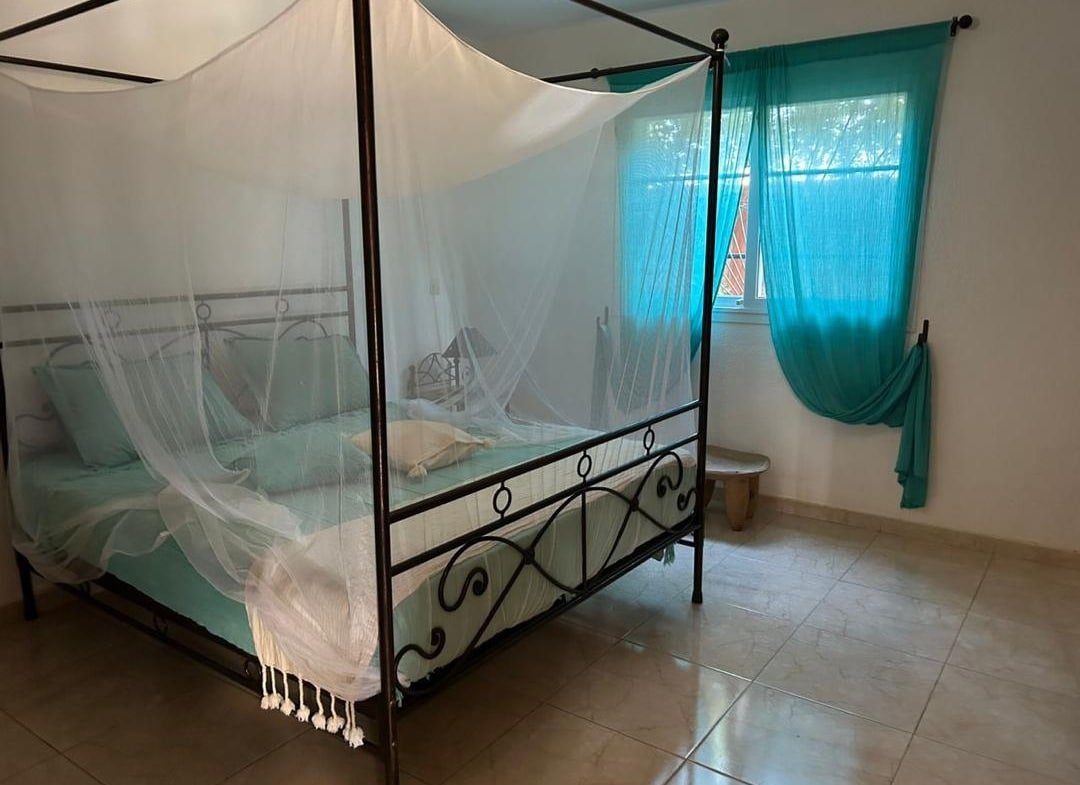 Villa meublee avec piscine a vendre a Ngaparou – Derriere Saly Center.7