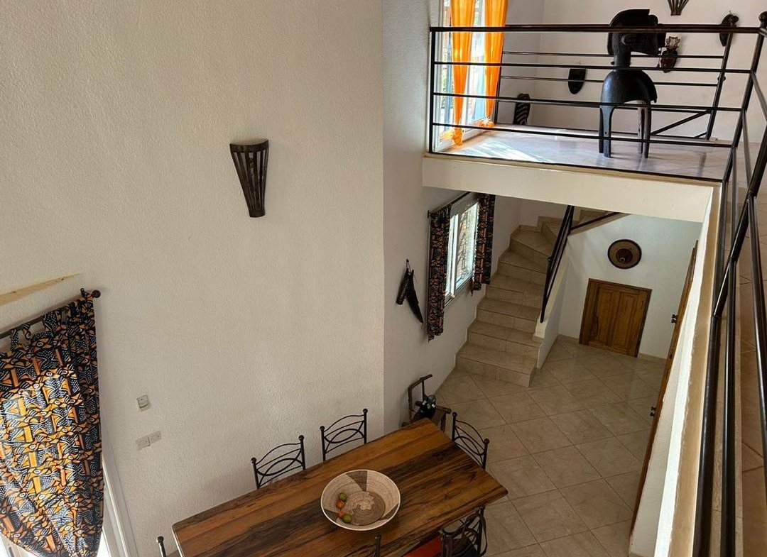 Villa meublee avec piscine a vendre a Ngaparou – Derriere Saly Center.9