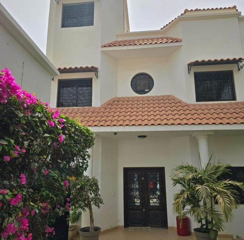 Villa de prestige à vendre aux Almadies