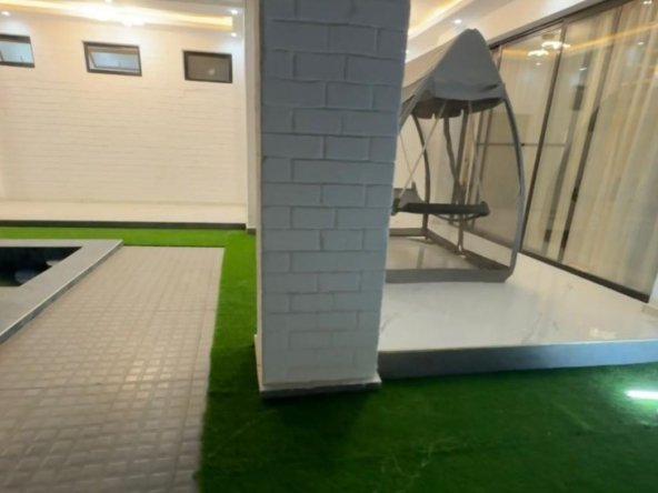 Villa neuve avec piscine et énergie solaire à louer à Canda (13)